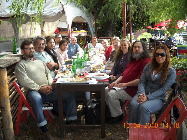 Almuerzo con Richard Stallman y miembros de la Municipalidad de Rosario III Almuerzo con Richard Stallman y miembros de la Municipalidad de Rosario III