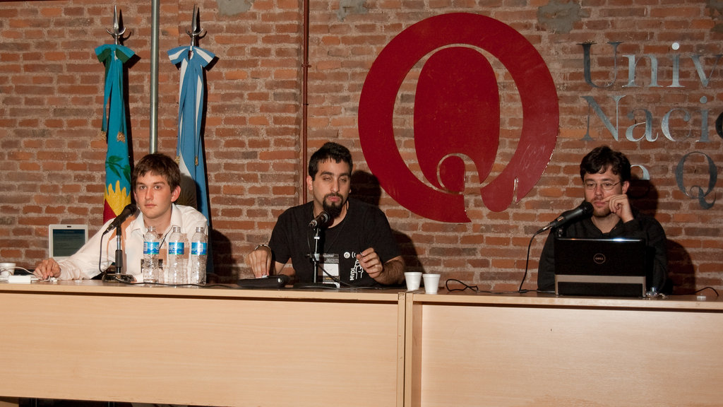 Panel de Redes Libres, Abiertas y Comunitarias Panel de Redes Libres, Abiertas y Comunitarias